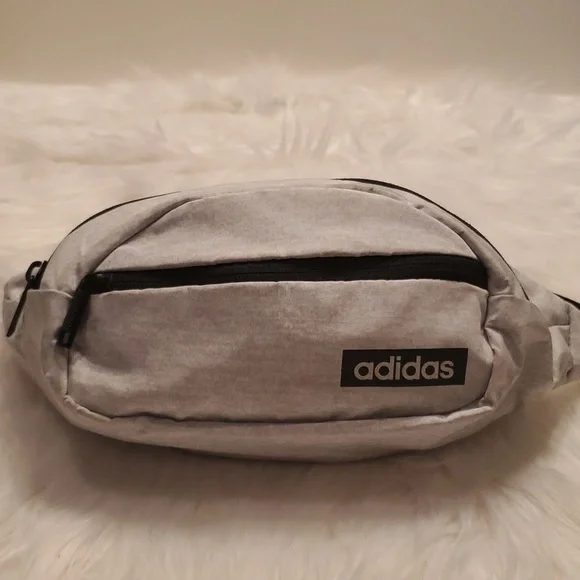 Adidas Fanny Pack In Gray Zippered Adjustable Belt Bag Polyester Unisex - Picture 2 of 5